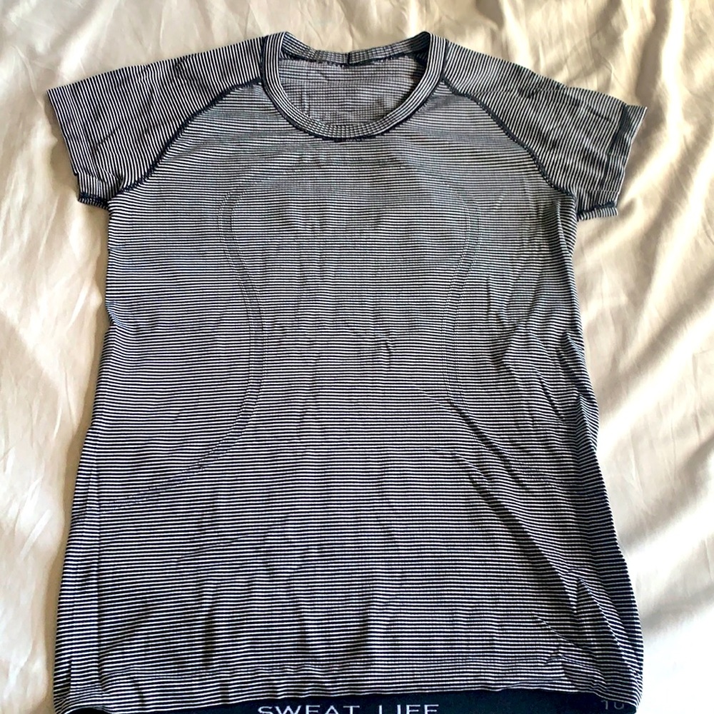 Lululemon swiftly short sleeve